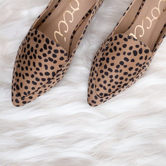 Cheetah Print Flats / Mules *so cute!* - Picture 3 of 8